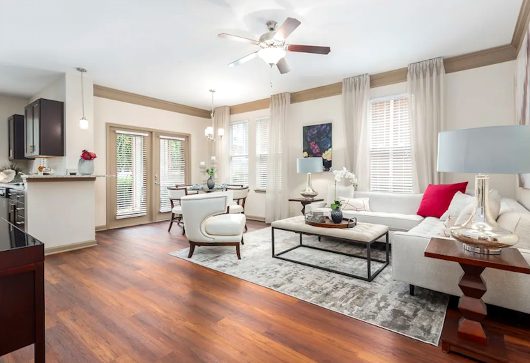 What apartments will $1,200 rent you in North Lake, right now?