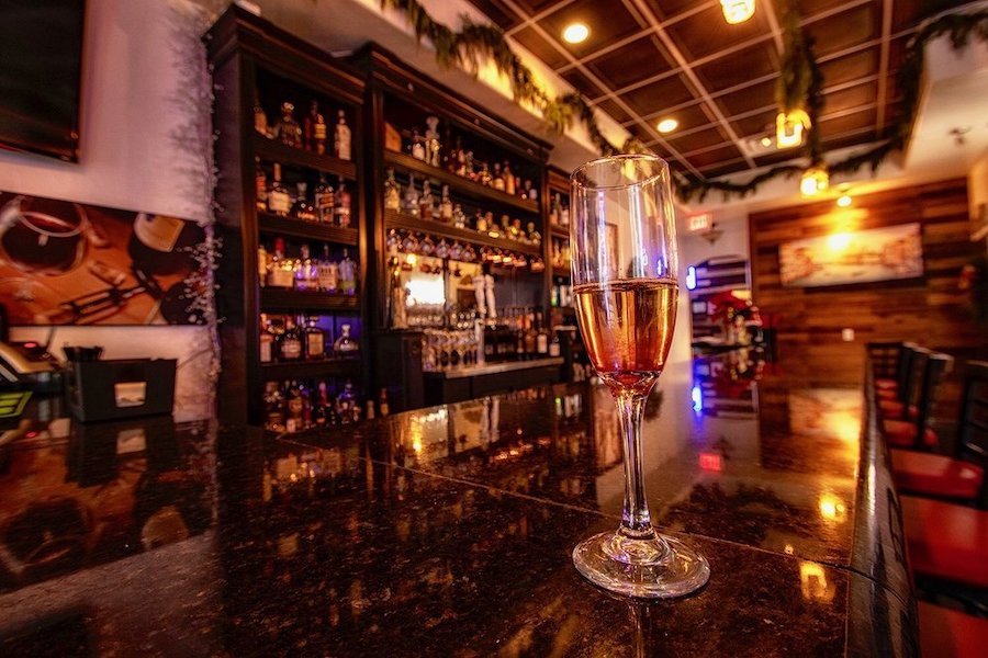 The 5 best bars in Bakersfield