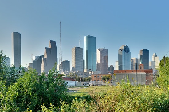 Top Houston news: Shop employees held at gunpoint, dragged; aide charged with felony assault; more