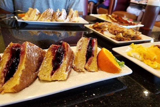 Your guide to the 4 most popular spots in Orlando's Conway neighborhood