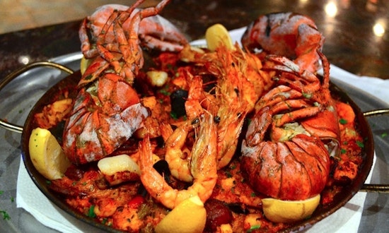 Check out the 3 best deals on restaurants in Newark