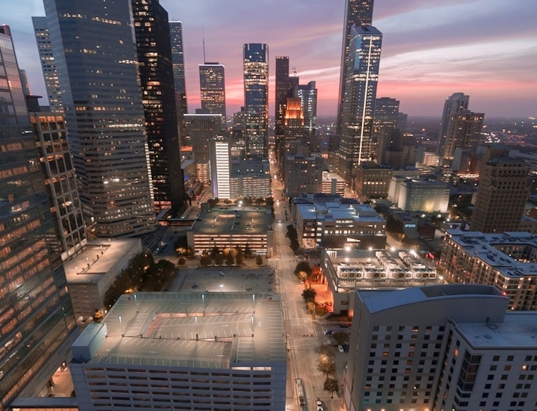Top Houston news: Girl free after alleged kidnapping; woman robbed at home; more