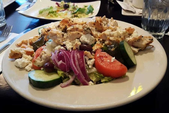 The 3 best Greek spots in Aurora