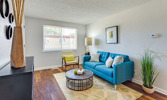 What apartments will $1,100 rent you in North Aurora, today?