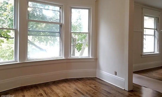 What apartments will $800 rent you in Harambee, today?