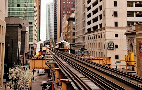 Top Chicago news: Medical Center nurses set new strike date; Uber, mayor fight over ride-hailing fee