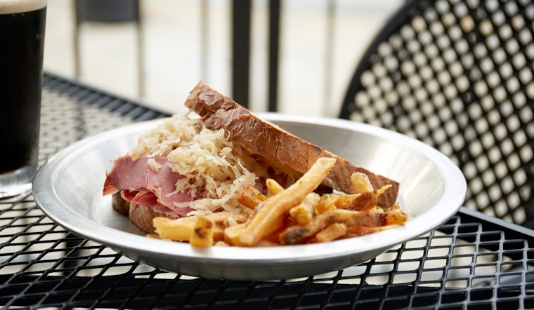 Local deals for days: The best restaurant deals in Cincinnati today