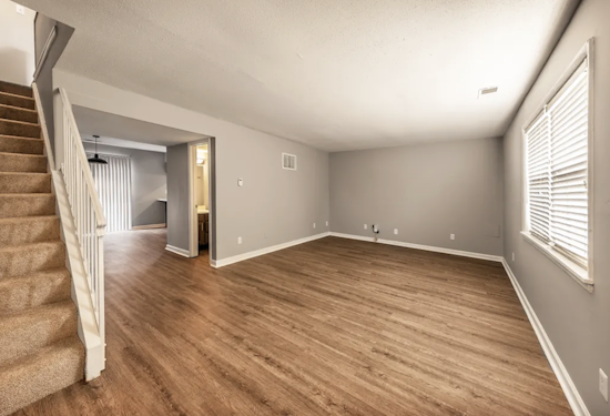 What apartments will $1,100 rent you in St Vincent, today?