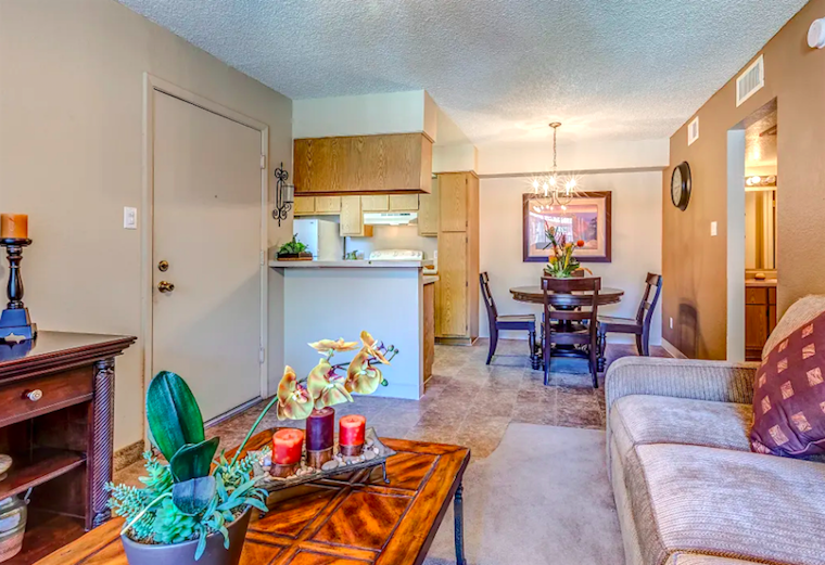 Budget apartments for rent in Camelback East, Phoenix