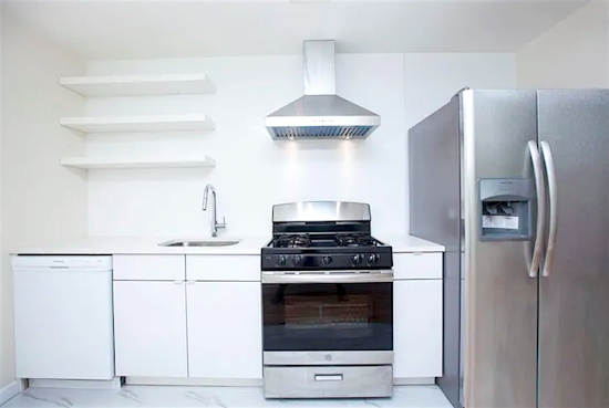 What apartments will $2,000 rent you in Harlem, right now?