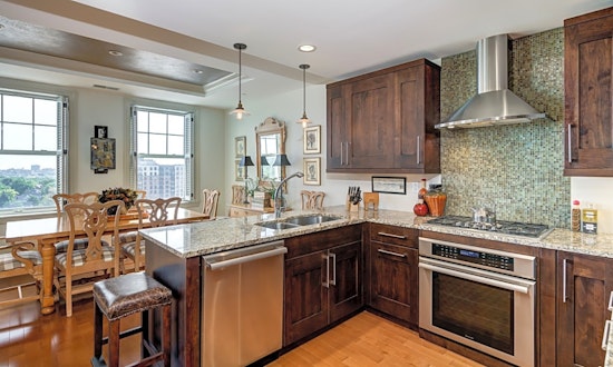 St. Louis apartments fit for the rich and famous