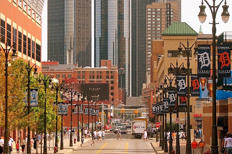 Top Detroit news: City stalls on records request; star-studded lineup for Thanksgiving parade; more
