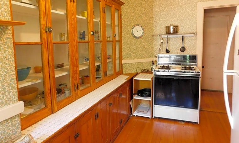 What apartments will $2,300 rent you in Peabody, right now?