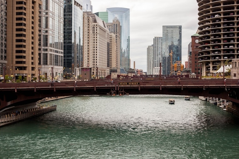 Top Chicago news: Woman charged in pregnant teen's death gives birth; visitor shot within hours