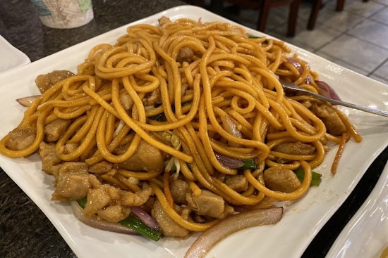 Henderson's 3 favorite spots to find low-priced Chinese fare