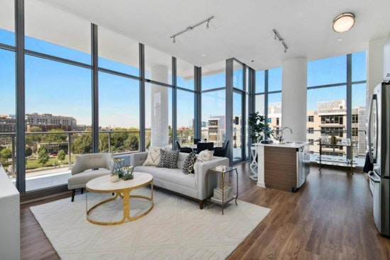 Check out today's cheapest rentals in River North