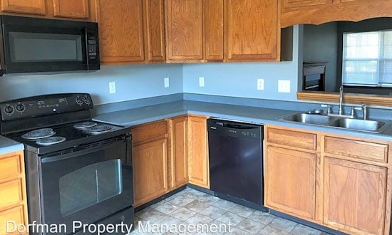 What apartments will $1,100 rent you in Far Eastside, today?