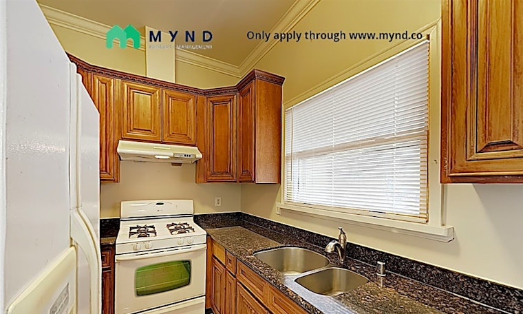 The cheapest apartments for rent in Midtown - Winn Park Capital Avenue, Sacramento