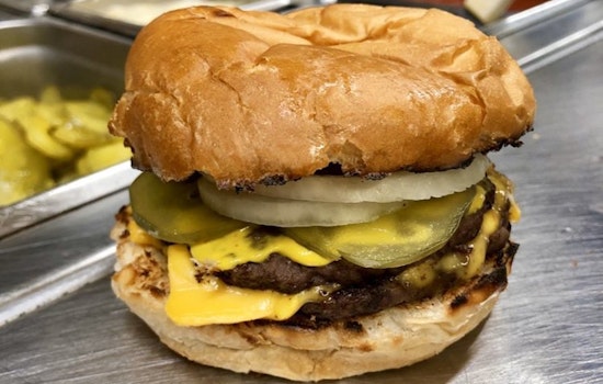 New fast food spot Swensons Drive-In debuts in Preserve North