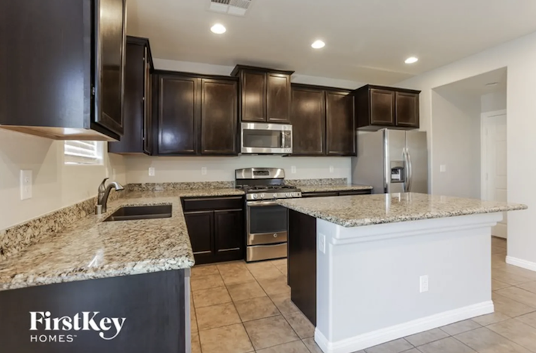 Apartments for rent in Las Vegas: What will $2,000 get you?