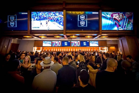 Game on: Score drinks and pub food at Chicago's 4 new sports bars