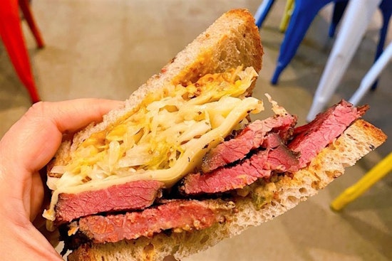 New deli Schmaltzy’s Delicatesson now open in Ballard