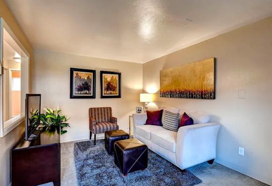 Renting in Aurora: What's the cheapest apartment available right now?