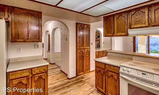 Apartments for rent in Albuquerque: What will $1,600 get you?