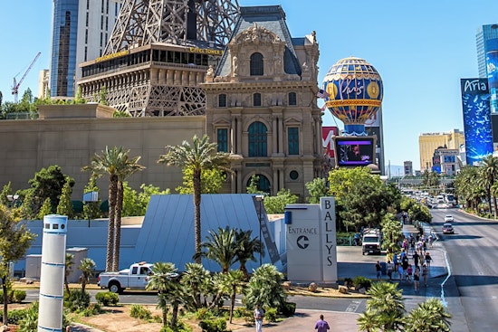 Top Las Vegas news: Casino workers urge smoke-free facilities; Raiders stadium set for July finish