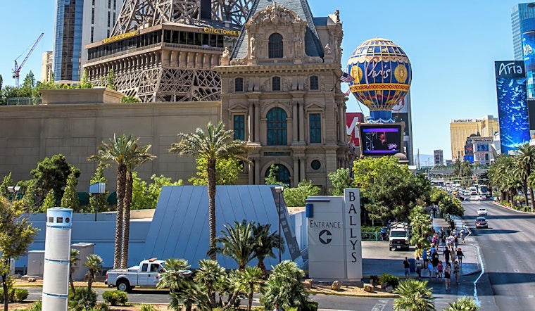 Top Las Vegas news: Casino workers urge smoke-free facilities; Raiders stadium set for July finish