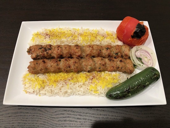 New Mediterranean spot Hot Pan Shawarma Grill debuts in Glendale
