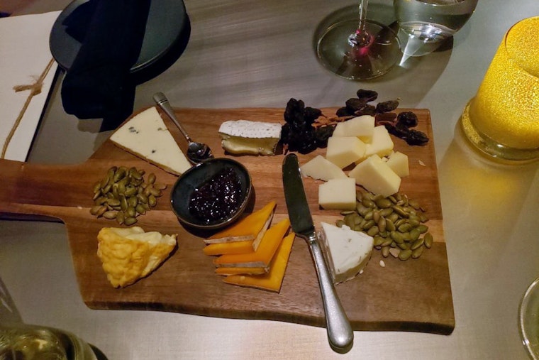 New East Calhoun wine bar The Tasting Room opens its doors