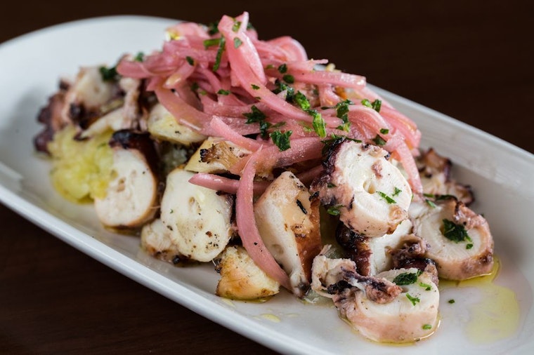 Explore the most popular dining spots near Glen Errol