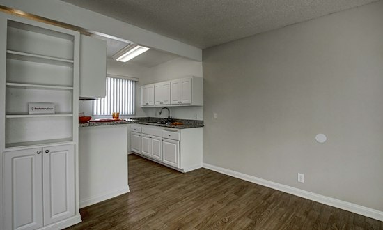 Apartments for rent in Anaheim: What will $1,800 get you?