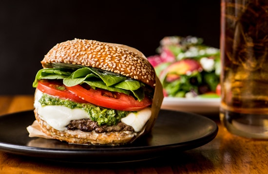 Oakland Eats: Old Brooklyn Bagels shutters, Roam Artisan Burgers opening, more