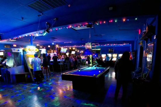 Explore 3 favorite low-priced bars in Mesa
