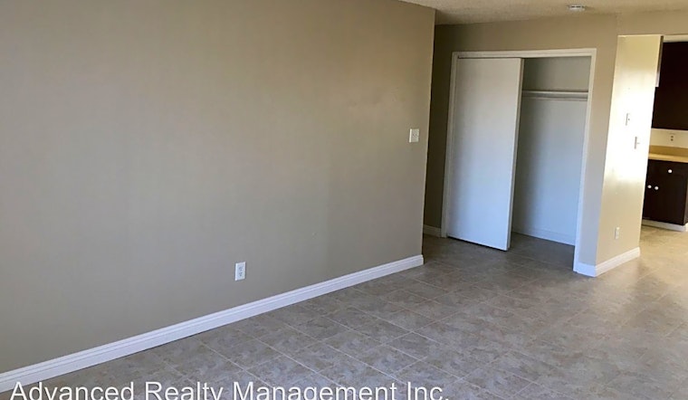 What apartments will $900 rent you in Homaker Park, this month?
