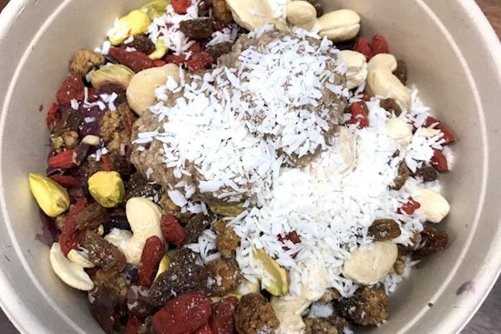 Sunlife Organics brings açaí bowls, smoothies to Century City