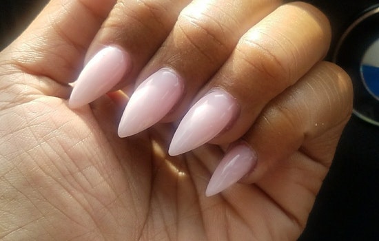 You can get your nails holiday-ready at this top-recommended salon
