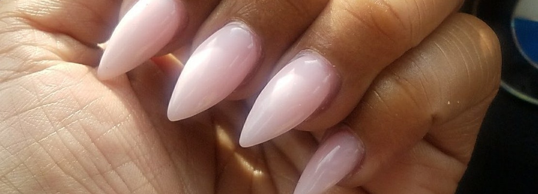You can get your nails holiday-ready at this top-recommended salon