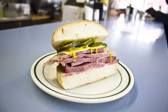 Explore 4 top inexpensive delis in Detroit