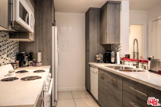 Renting in Encino: What will $2,500 get you?