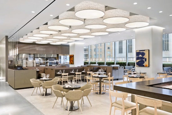 New Midtown traditional American spot Bistro Verde opens its doors