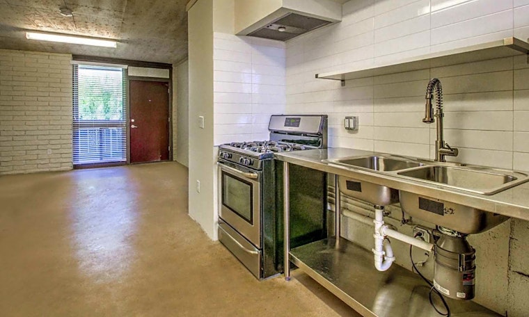 The cheapest apartments for rent in Camelback East, Phoenix
