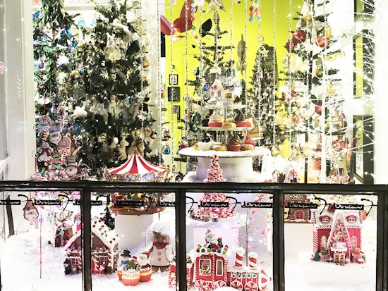 Hayes Valley merchants go all-out with shop window decorating contest