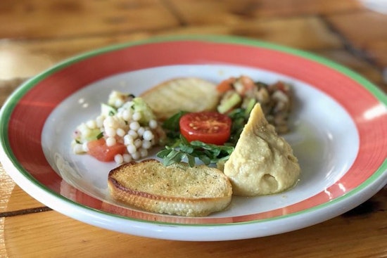 Your guide to the 4 most popular spots in Tampa's Davis Island neighborhood