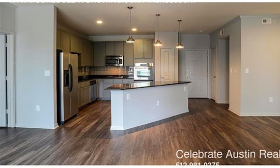 What apartments will $1,900 rent you in Downtown Austin, right now?