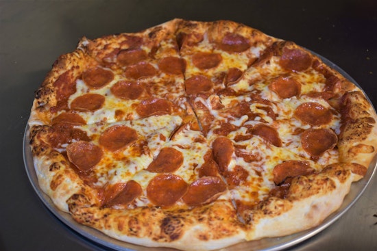 New Milneburg restaurant Homegrown Pizza showcases local flavors
