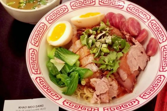 Khao Moo Dang brings Thai fare to Sunnyside