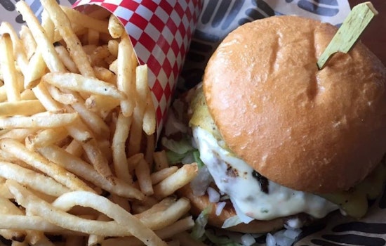 Indianapolis' 5 favorite spots for budget-friendly burgers